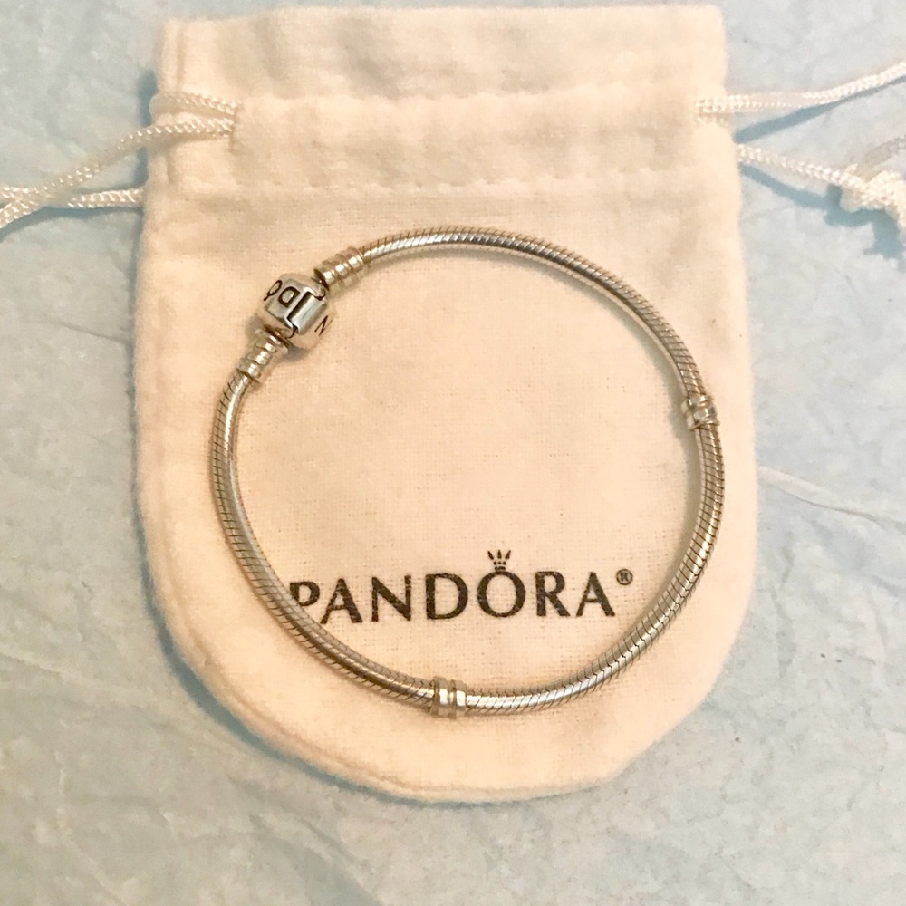 New Authentic Pandora Bracelet